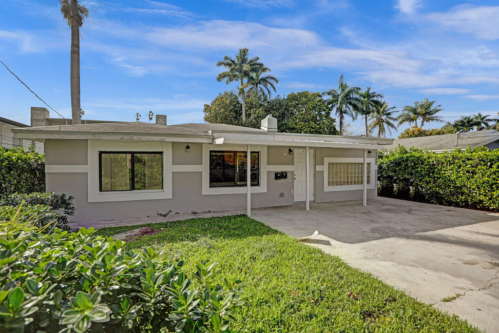 8240 Nw 1st Place - Photo 1