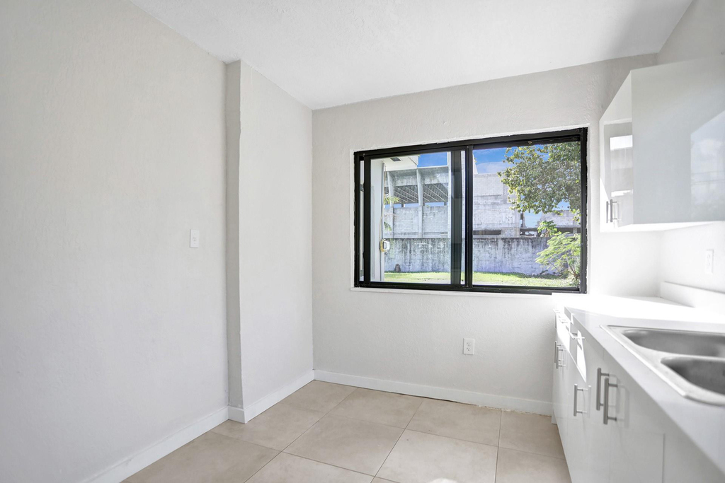 8240 Nw 1st Place - Photo 31