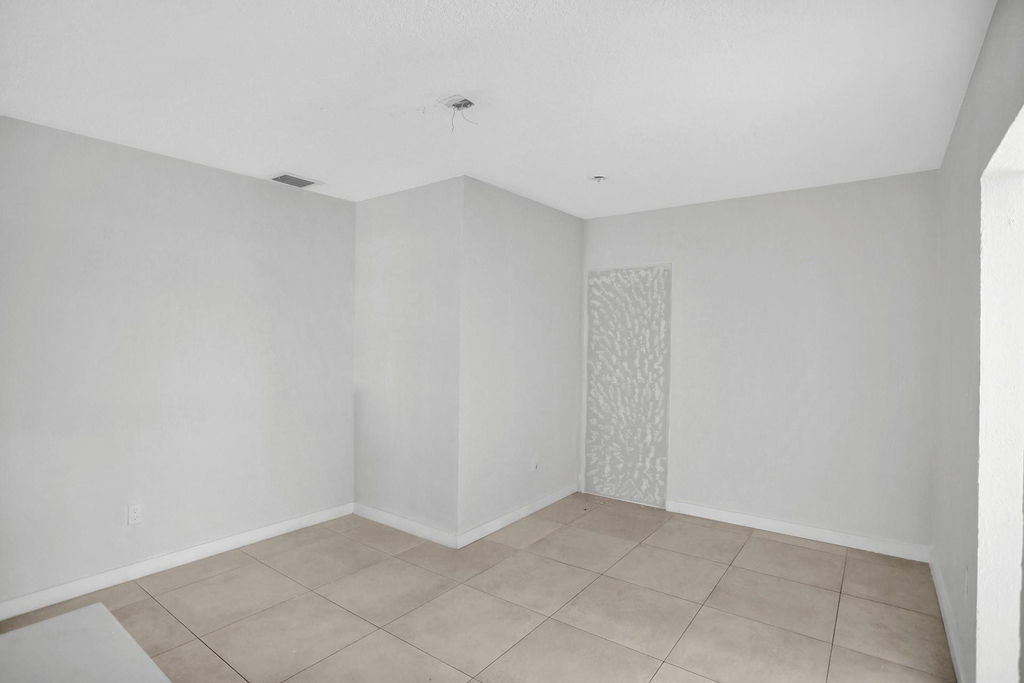 8240 Nw 1st Place - Photo 14