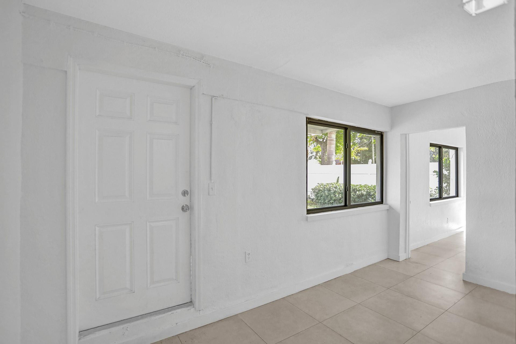 8240 Nw 1st Place - Photo 4