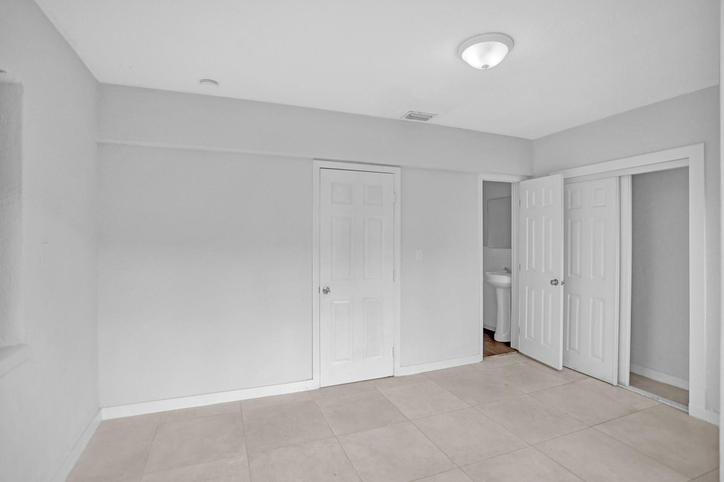 8240 Nw 1st Place - Photo 33