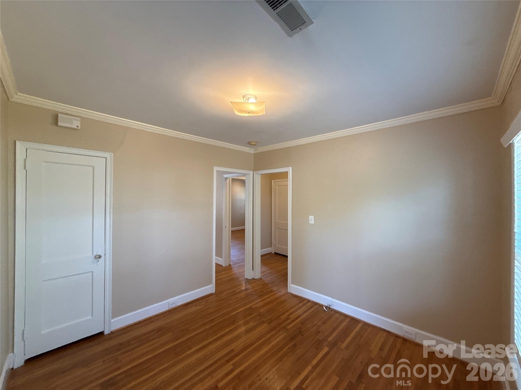 817 Everett Place - Photo 4