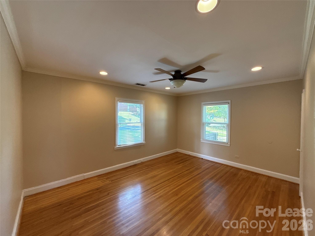 817 Everett Place - Photo 5