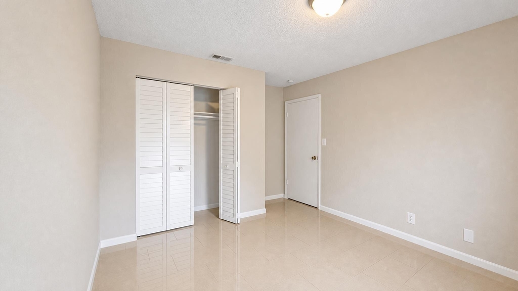 416 Lakeside Drive - Photo 6