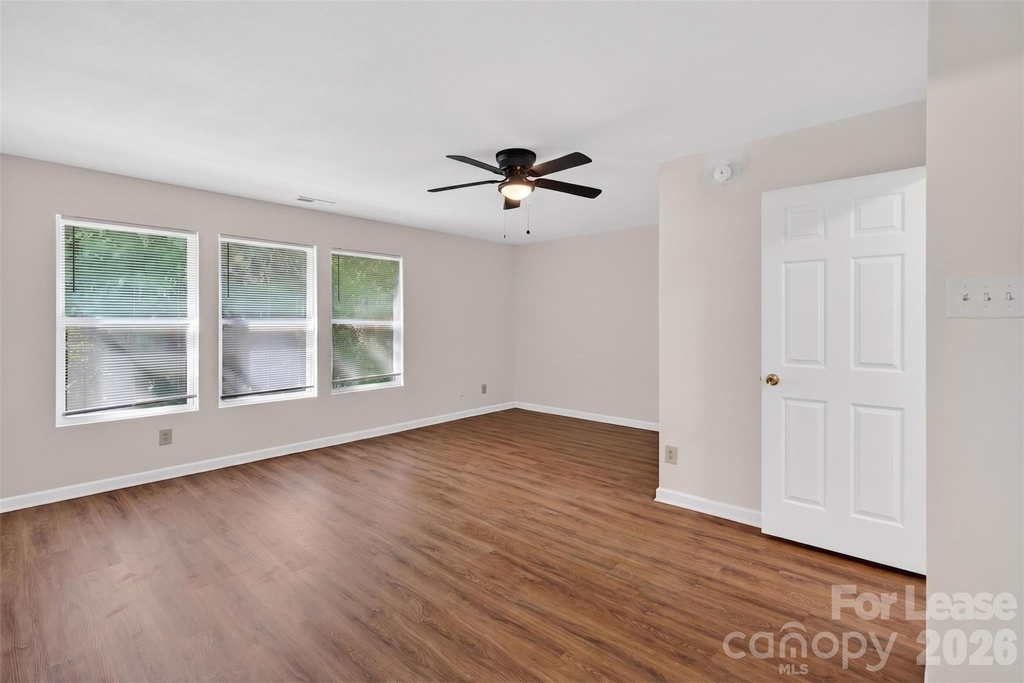 458 Settlers Ridge Drive - Photo 18