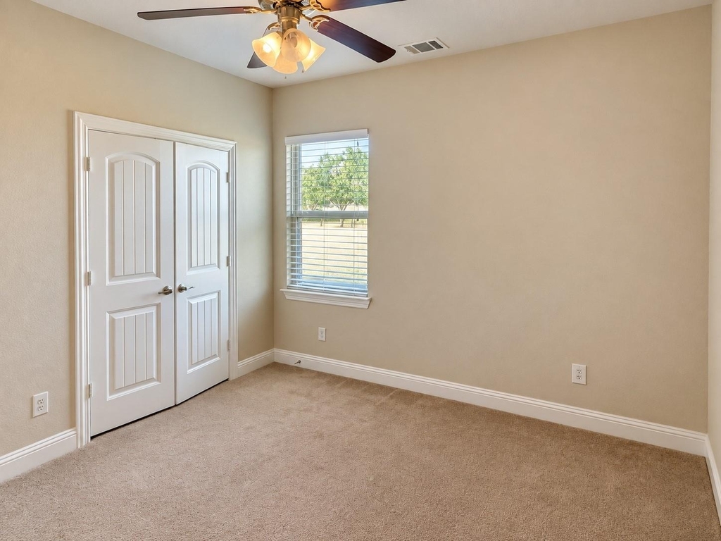 2201 Petunia Lane - Photo 10