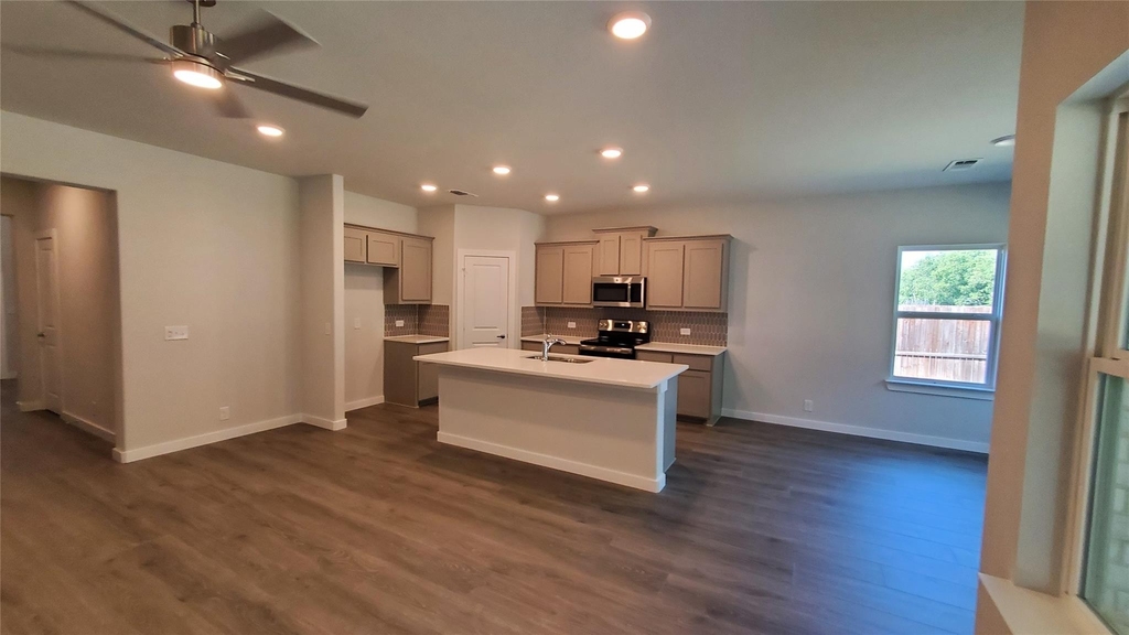 1218 Anderson Drive - Photo 3