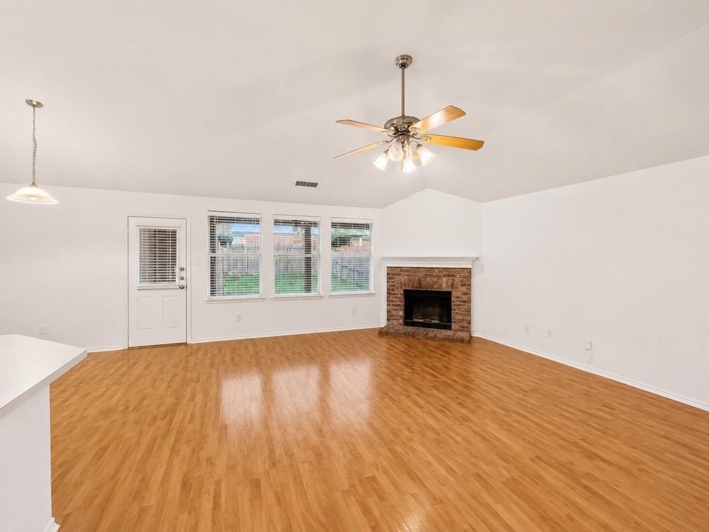3320 Truman Street - Photo 4