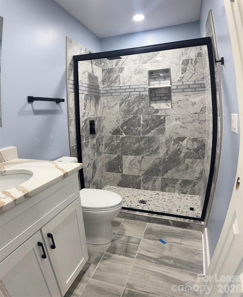 1008 Rockland Circle - Photo 4