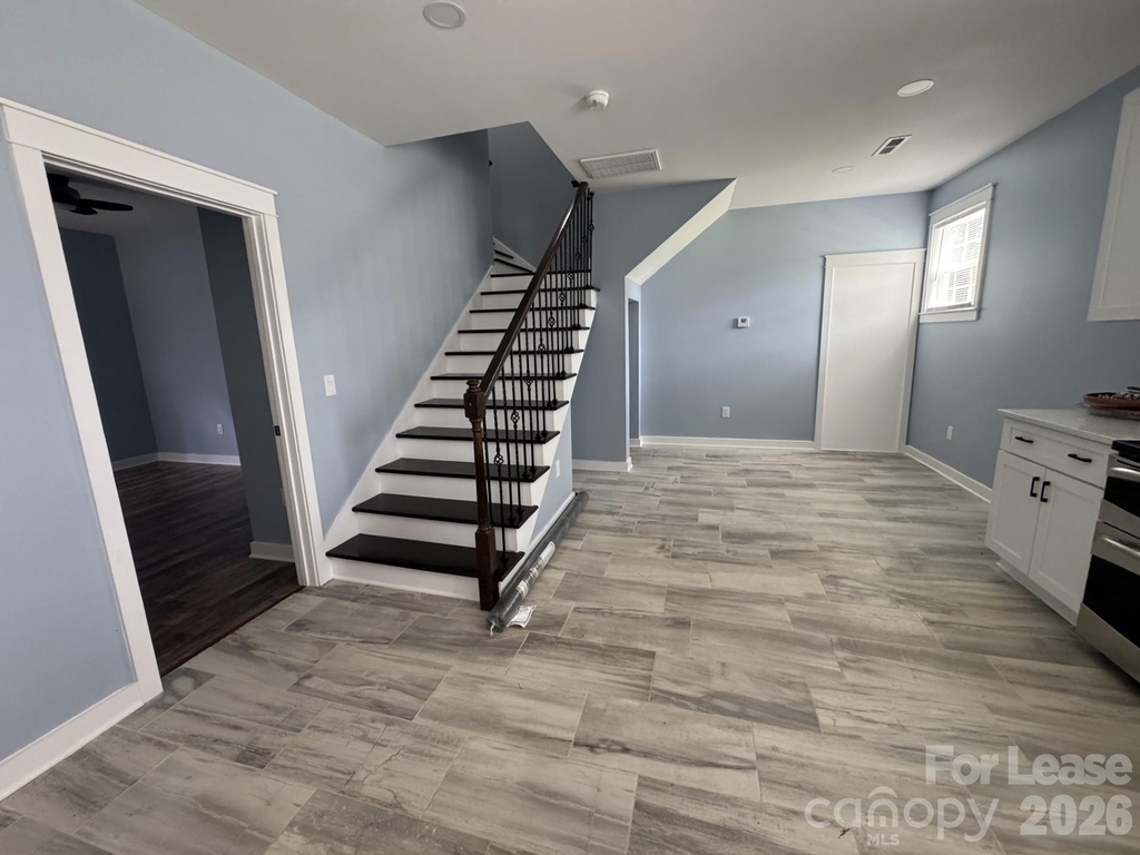 1008 Rockland Circle - Photo 1