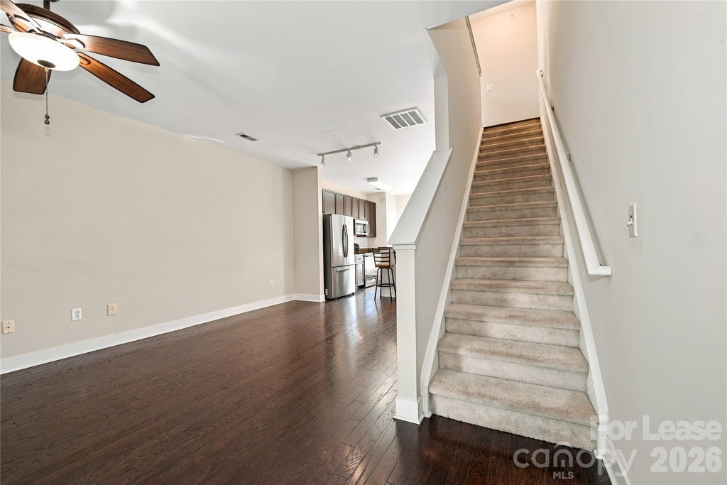 732 Seigle Point Drive - Photo 15
