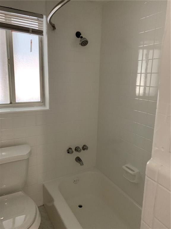 114 Nw 25th Street - Photo 4