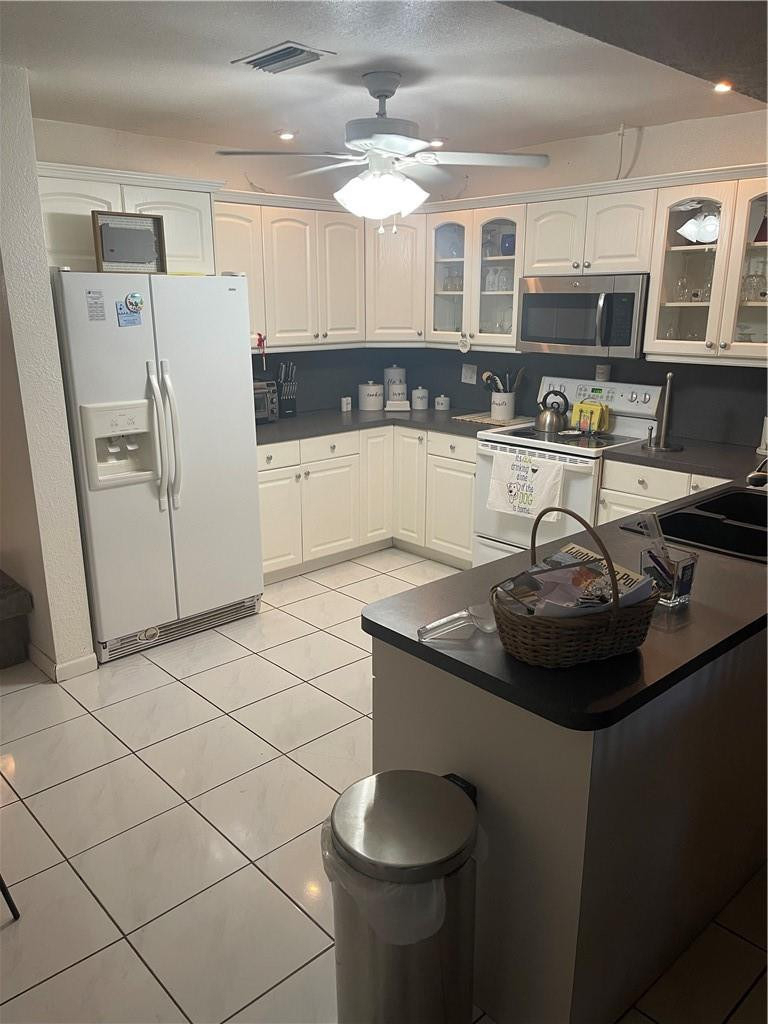 2754 Ne 29th Avenue - Photo 8