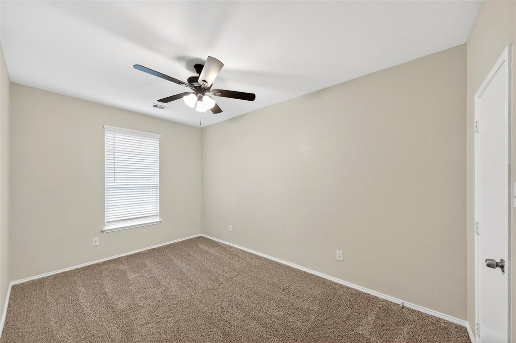 105 Southview Drive - Photo 16