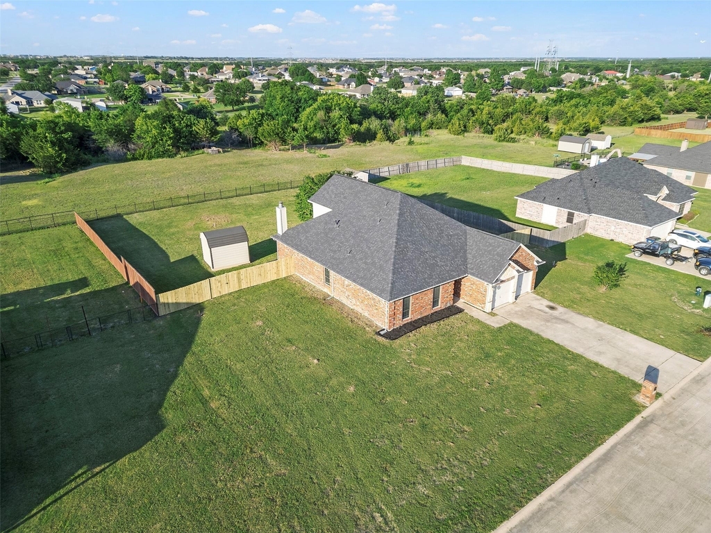 105 Southview Drive - Photo 1