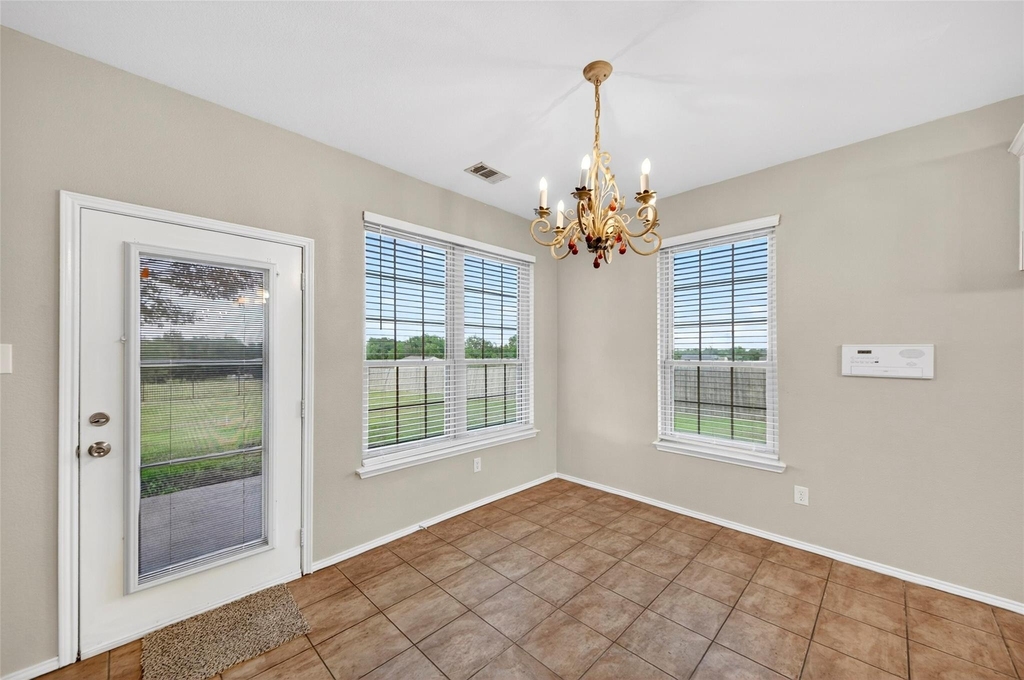 105 Southview Drive - Photo 7