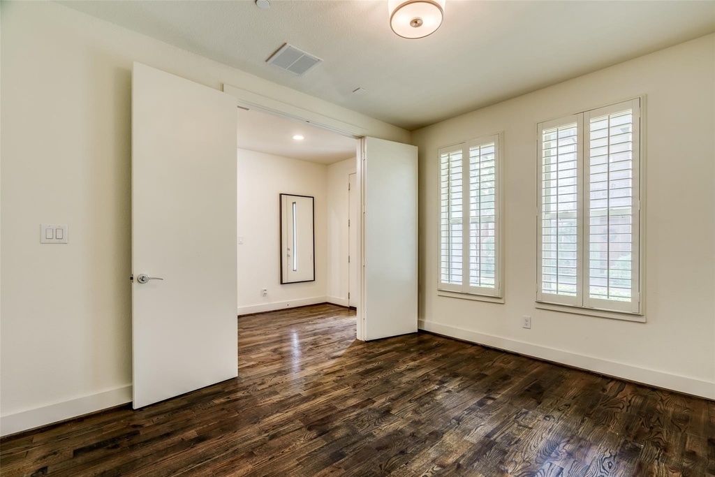 4211 Rawlins Street - Photo 8