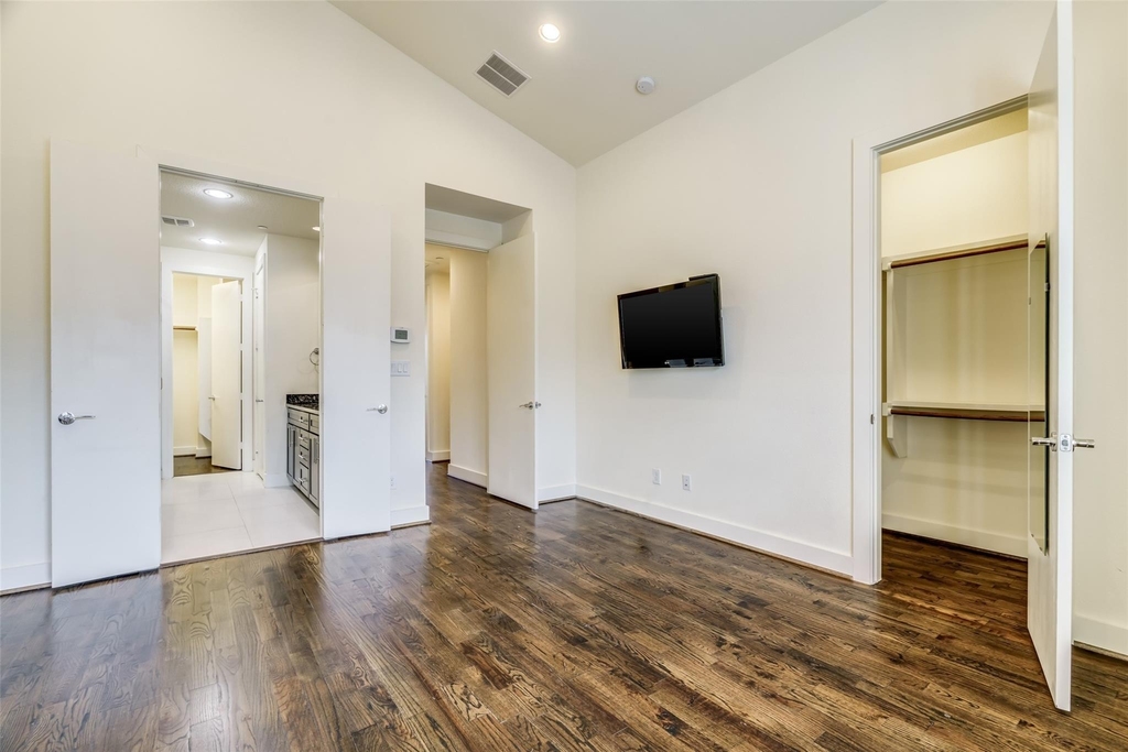 4211 Rawlins Street - Photo 24