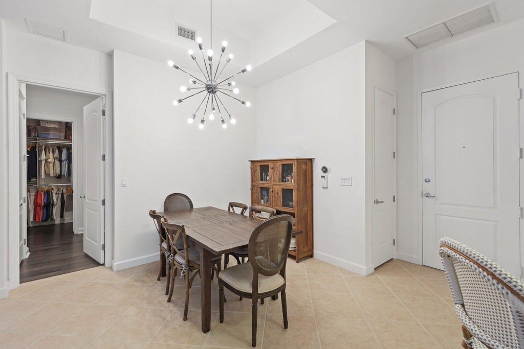801 S Olive Avenue - Photo 8