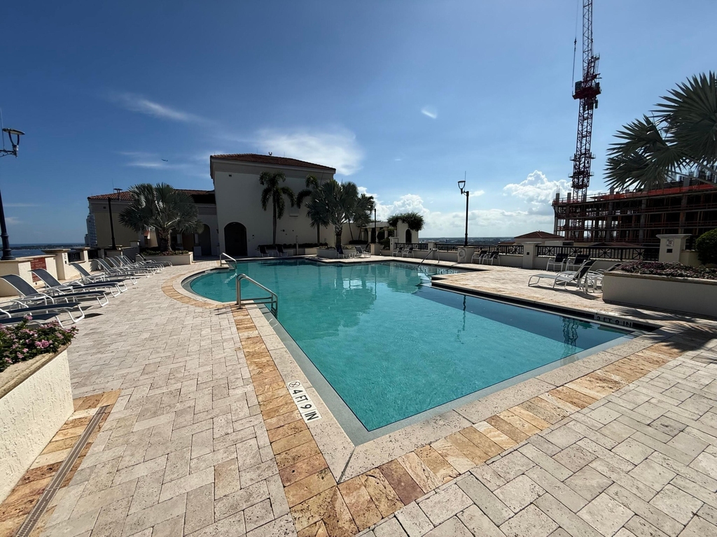 801 S Olive Avenue - Photo 23