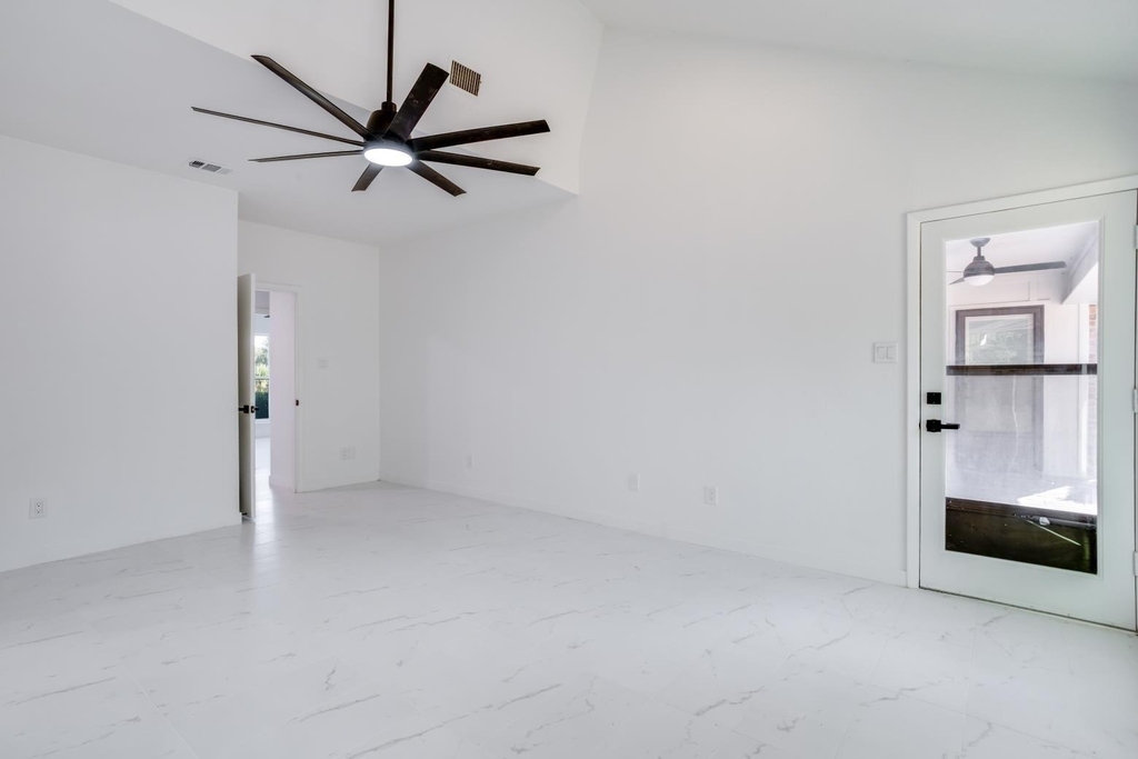 7717 Woodside Hill - Photo 19