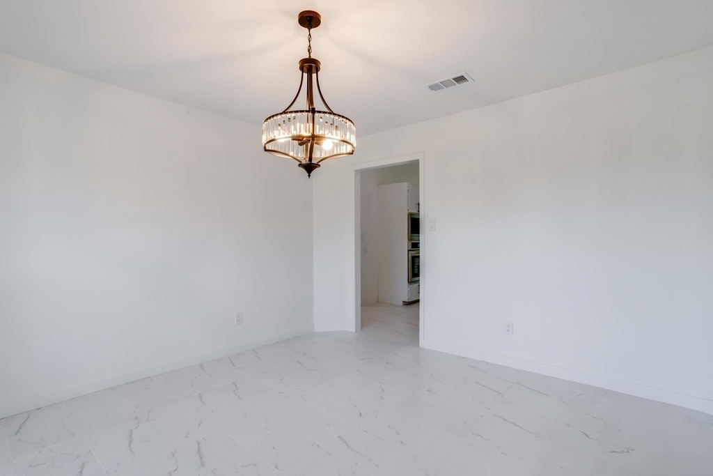 7717 Woodside Hill - Photo 15