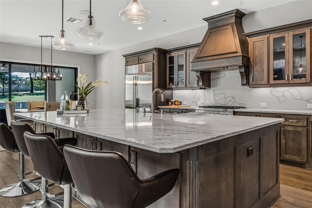 809 Charleston Drive - Photo 4