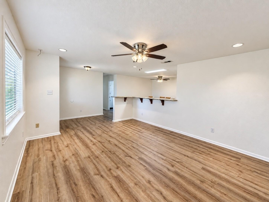 6913 Kerilan Lane - Photo 17