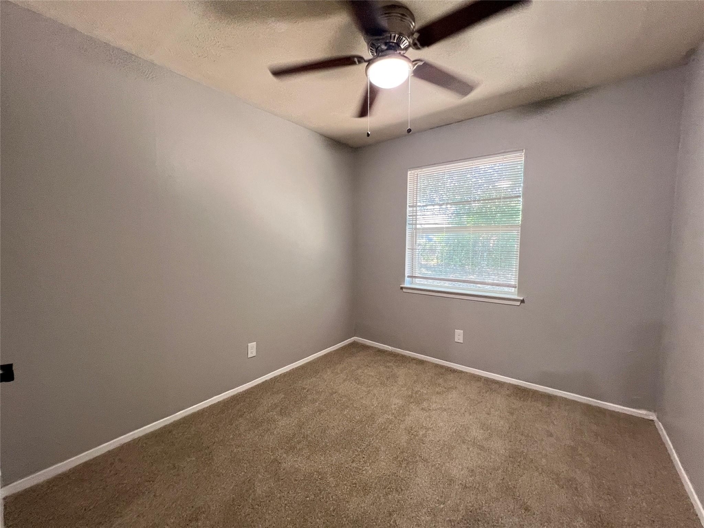 4114 Ladale Drive - Photo 3