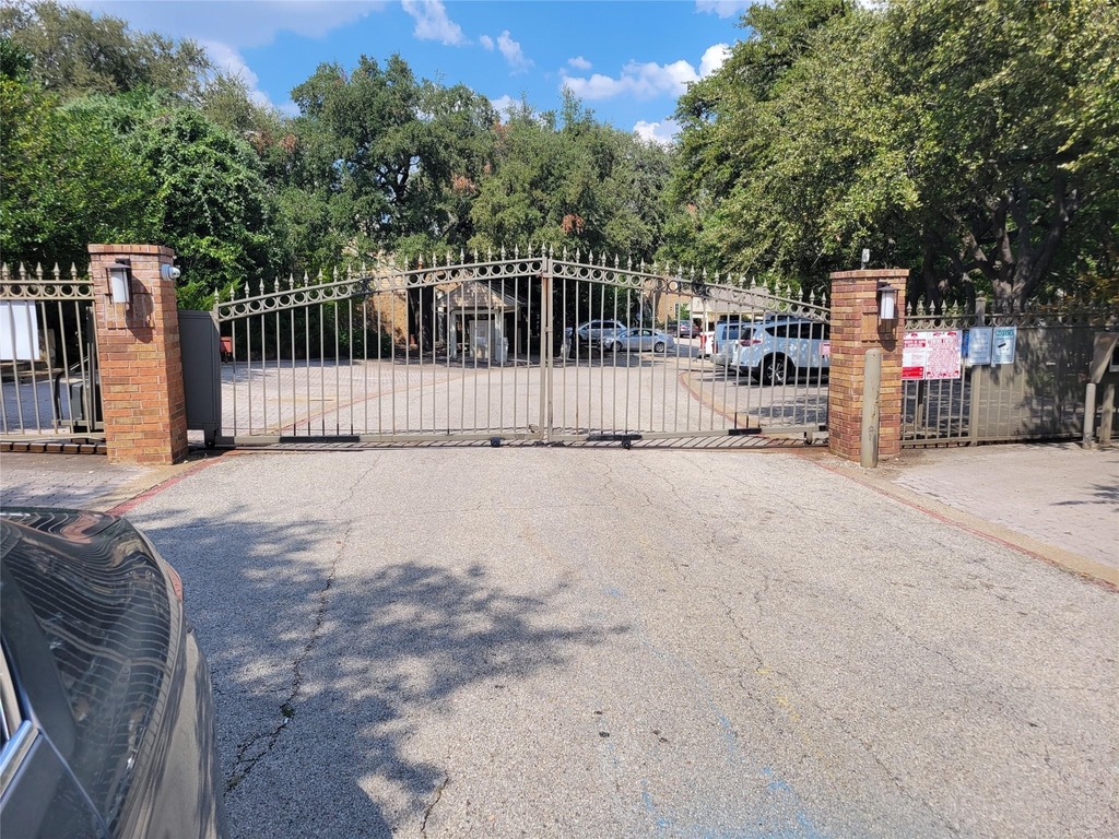 5565 Preston Oaks Road - Photo 27