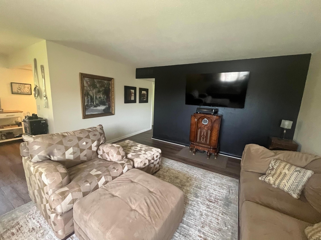 336 Brittany G Avenue - Photo 8