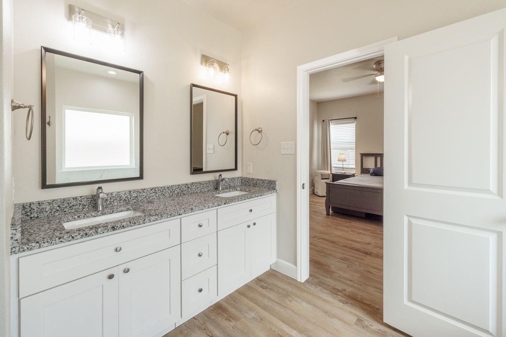 7446 Sleepy Hollow Lane - Photo 15