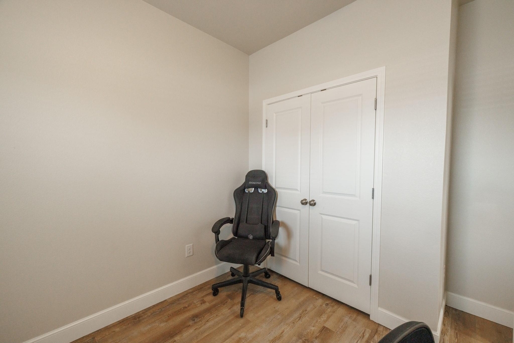 7446 Sleepy Hollow Lane - Photo 23