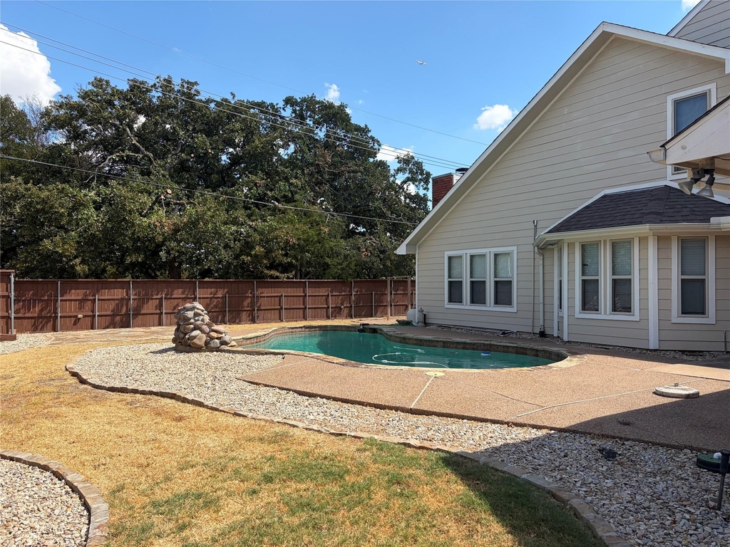 1911 Buffalo Bend Drive - Photo 0
