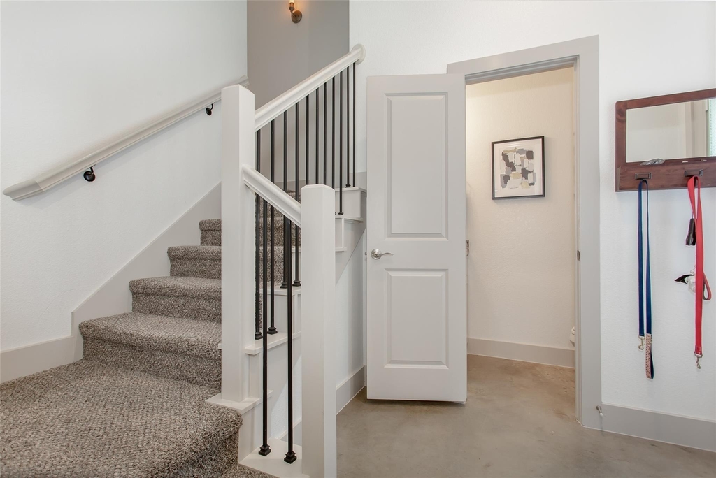 229 E 5th Street - Photo 18
