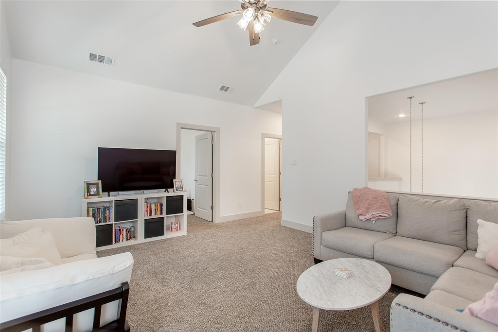 229 E 5th Street - Photo 25