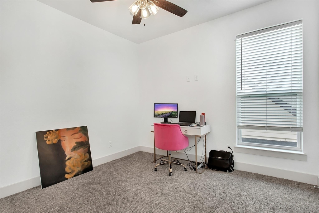 229 E 5th Street - Photo 28
