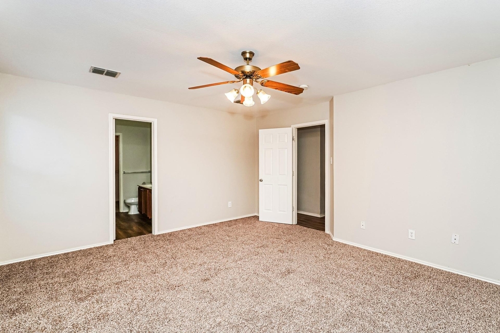 716 Wrigley Drive - Photo 9