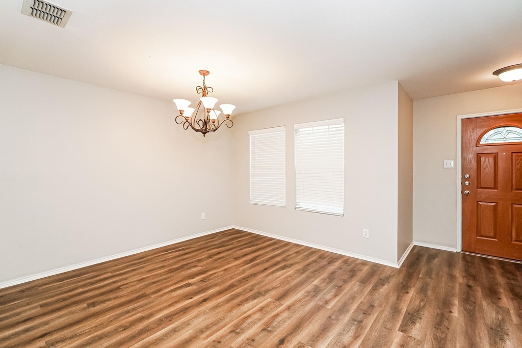 716 Wrigley Drive - Photo 6