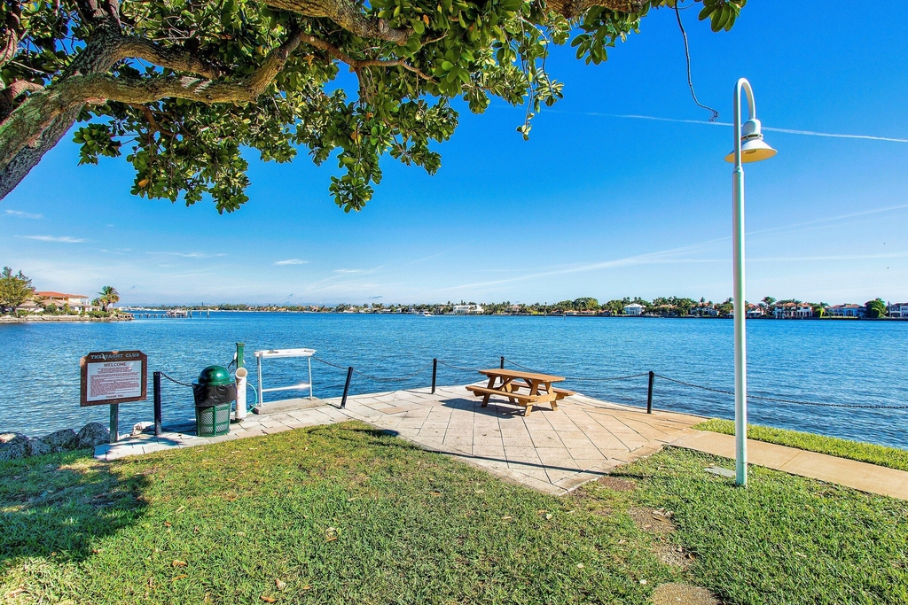 167 Yacht Club Way - Photo 30