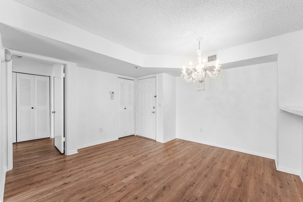 167 Yacht Club Way - Photo 3