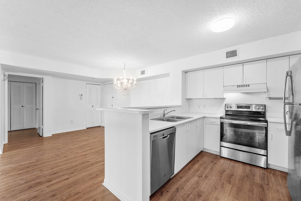 167 Yacht Club Way - Photo 9