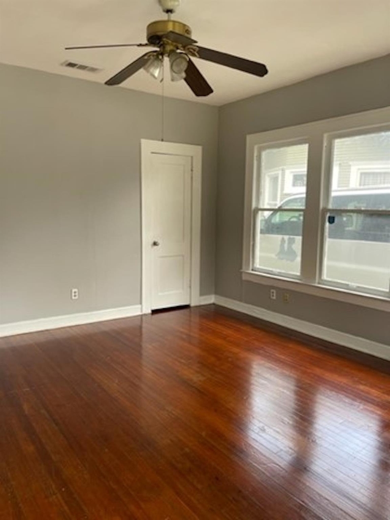 5721 Victor Street - Photo 11
