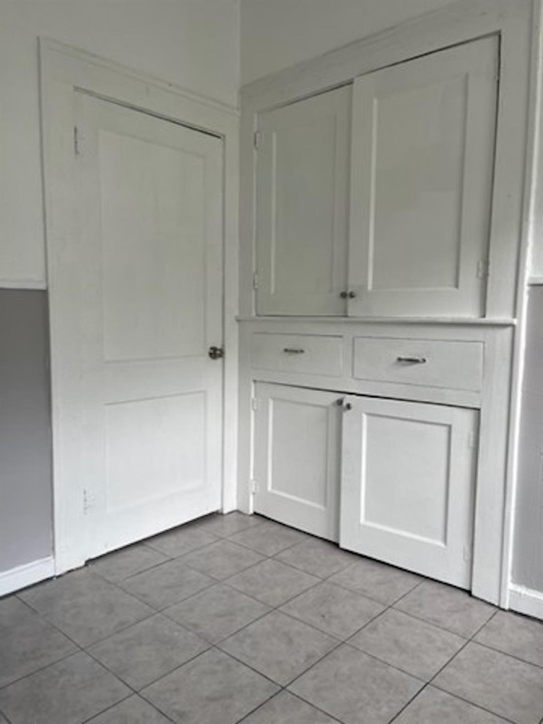 5721 Victor Street - Photo 2