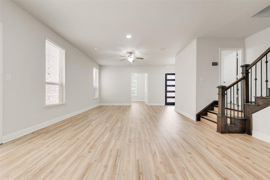 628 Ansley Way - Photo 2