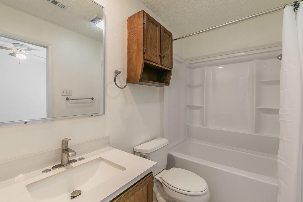 611 Lost Springs Court - Photo 24