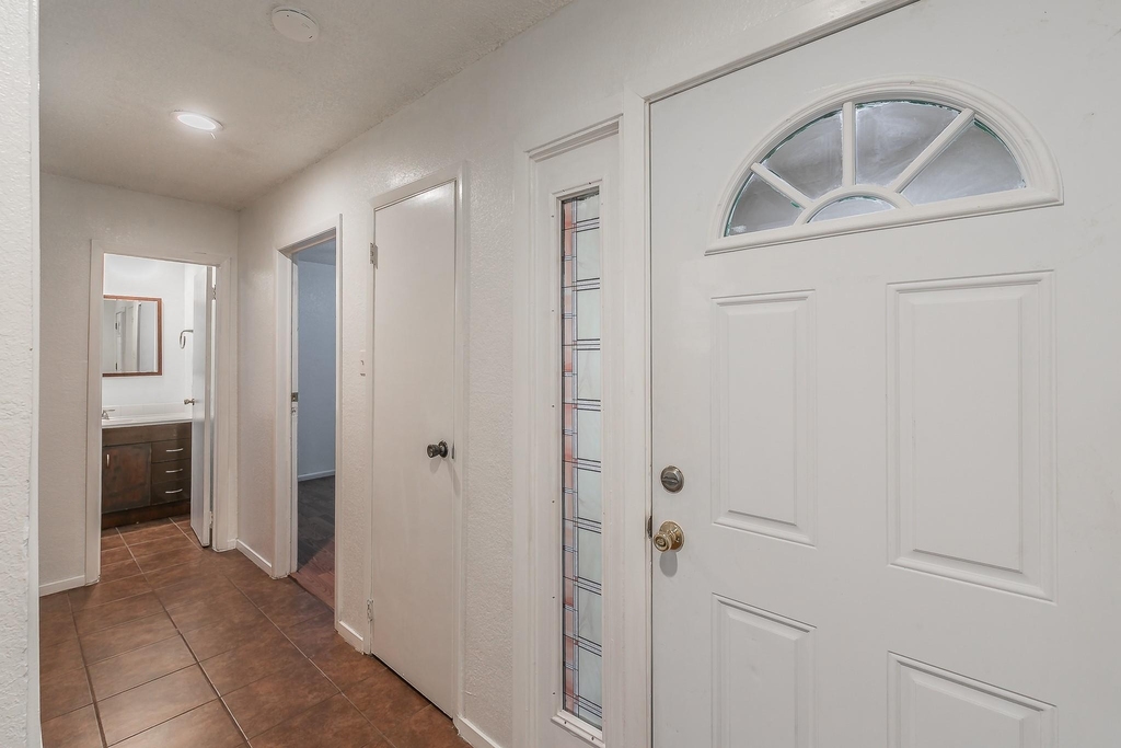 611 Lost Springs Court - Photo 2