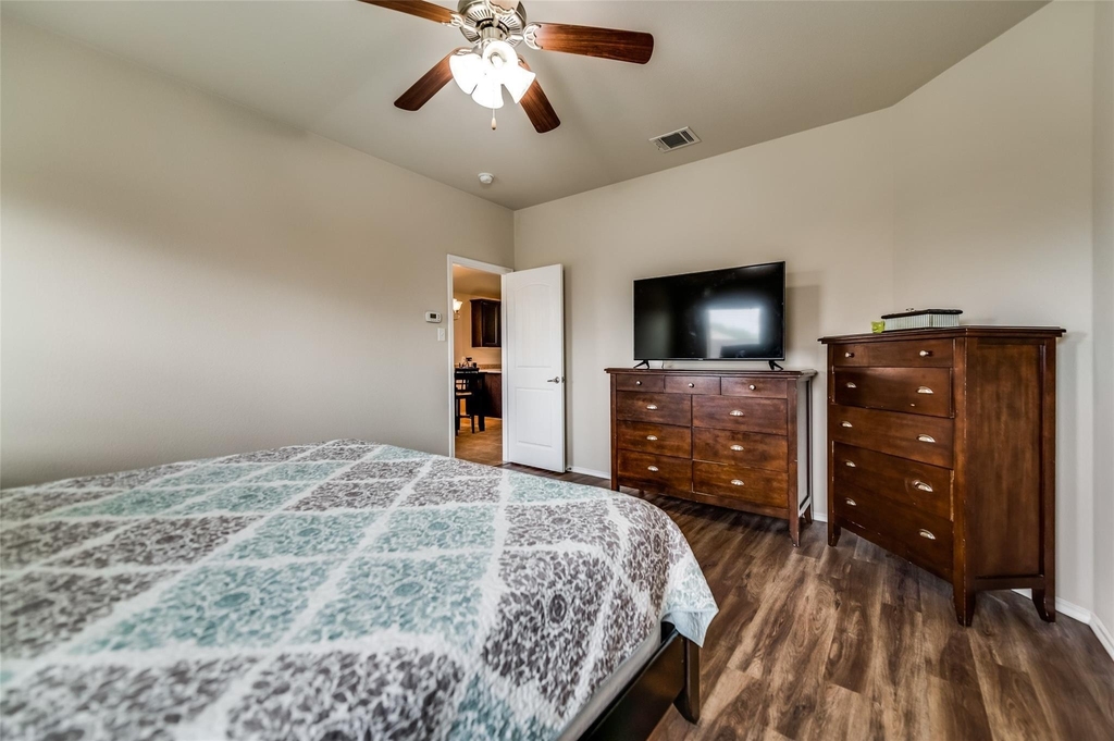 1512 Syracuse Drive - Photo 12