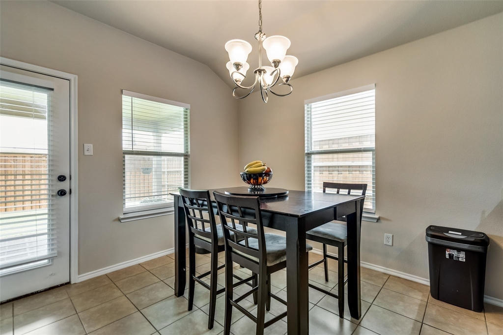 1512 Syracuse Drive - Photo 10