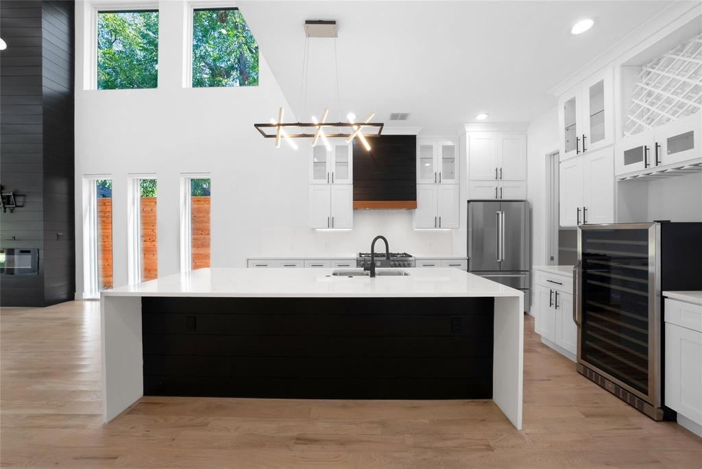 4811 W University Boulevard - Photo 6